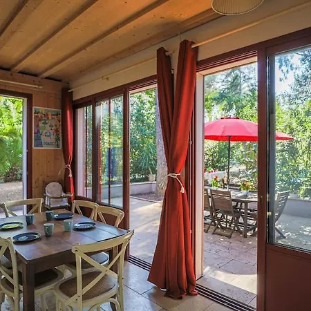Maison Dans Un Parc Boise Jusqu'a 7 Pers, Plages A Pied Holiday home