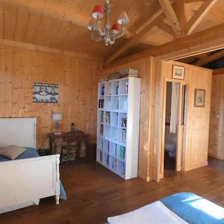 Maison Dans Un Parc Boise Jusqu'a 7 Pers, Plages A Pied Holiday home
